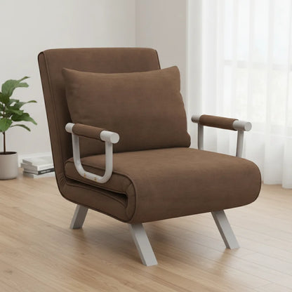 Fauteuil en daim marron convertible avec coussin dans un salon lumineux
