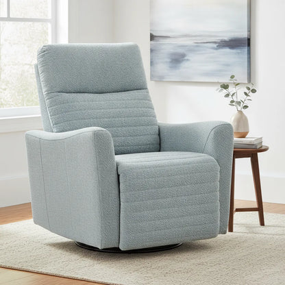 Fauteuil relax bleu gris dans un salon lumineux