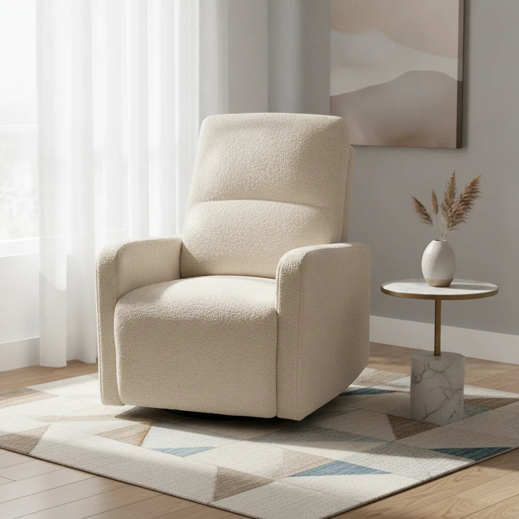 Fauteuil relax beige en bouclette dans un salon lumineux