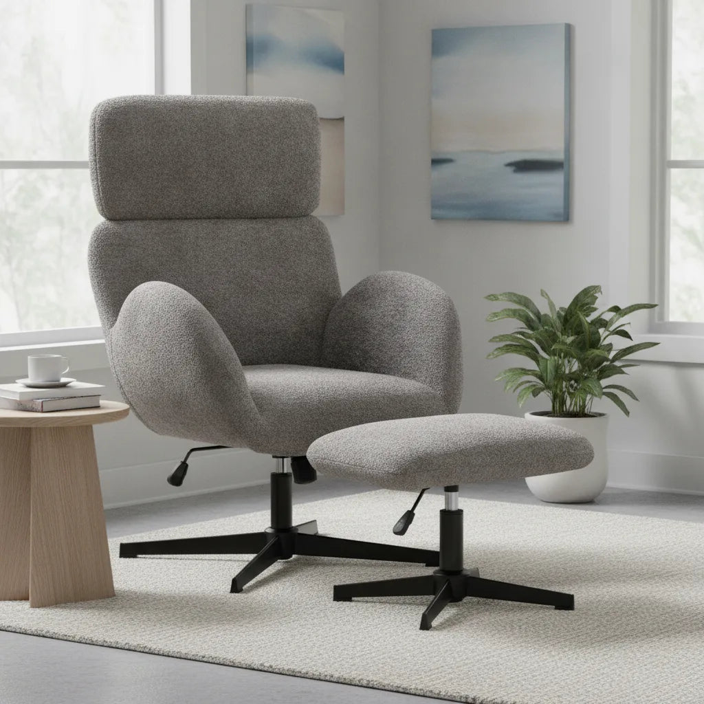 Fauteuil pivotant gris et son pouf repose-pieds près d'une plante
